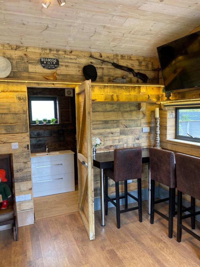 Willow Court Farm Studio East & Petting Farm, 8 Mins To Legoland & Windsor, 15 Mins To Lapland Uk Extérieur photo
